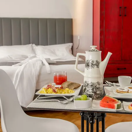 Belli36rooms Near Spanish Step And Vatican 招待所 4*